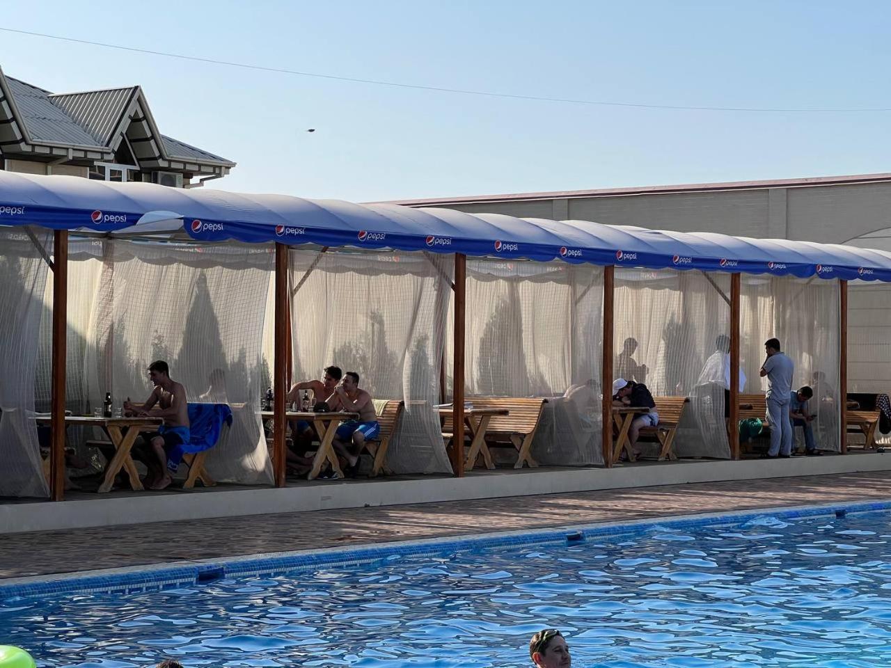 Orom Hotel Fergana Eksteriør bilde